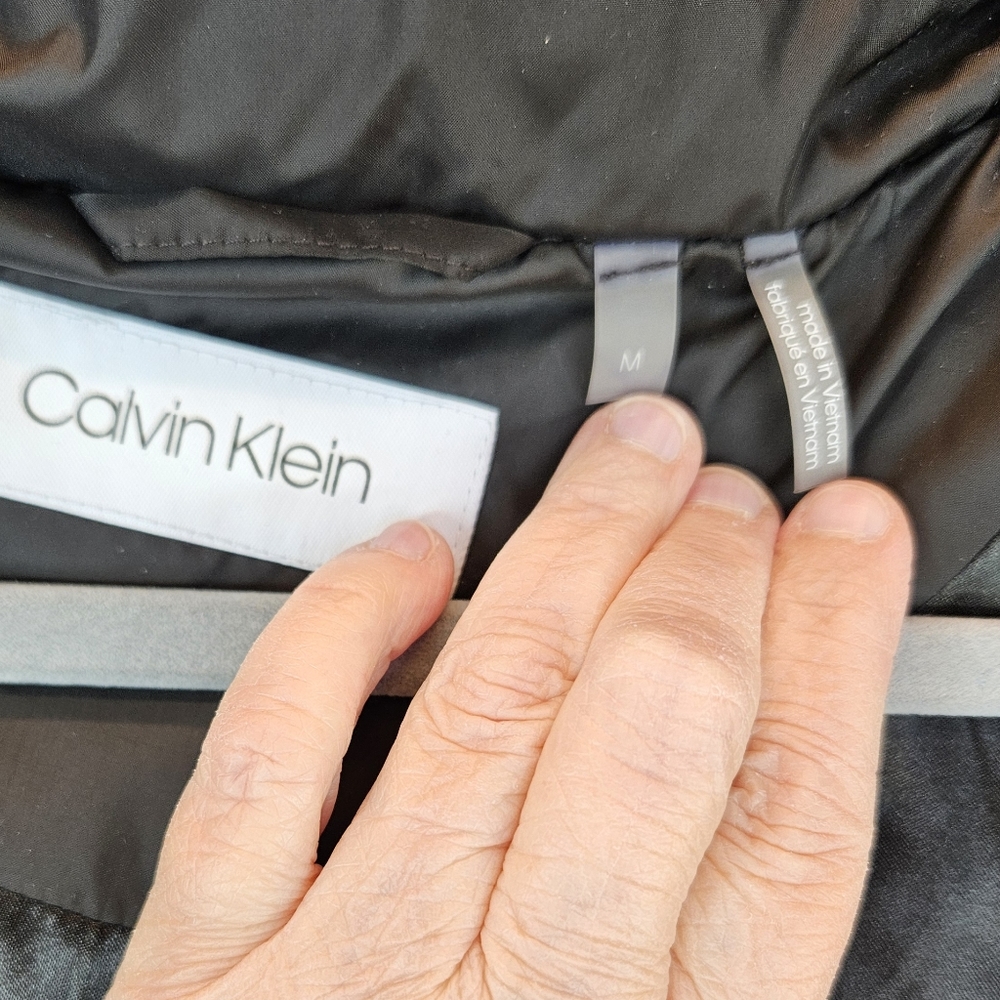 **SOLD***Calvin klein Womens Black Full Zip Coat Sz M Detachable Hood Faux Fur - Picture 15 of 15